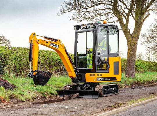 JCB 16C Rubber Track 230x70x48: 400/U1753